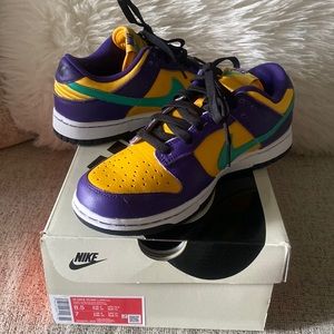 NEW AUTHENTIC Nike Dunks Low LL W8.5 M7
